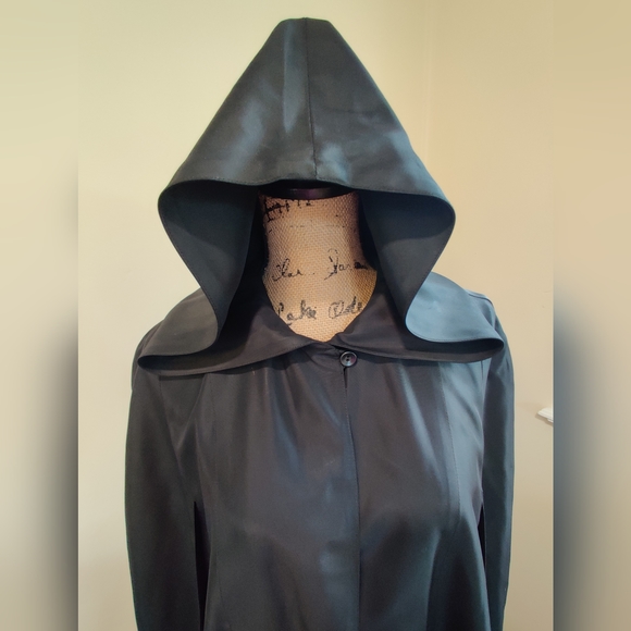 Vintage Black Hooded Cape, Cloak Coat, MidCentury 1950 Theatre Opera Cape Gothic - Picture 2 of 10